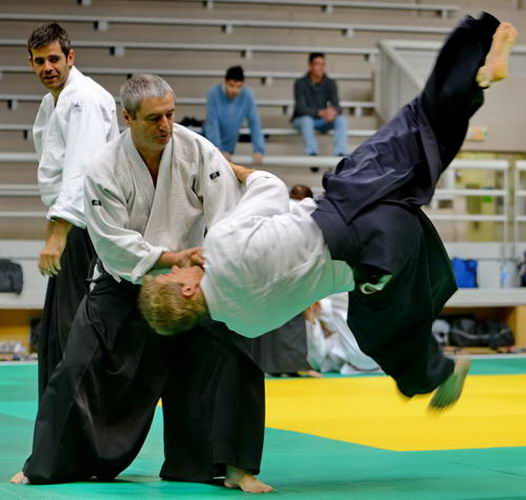 Aïkido Alain Peyrache professeur du dojo de Bourg en Bresse aikido un art martial de self défense