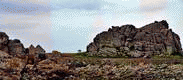 La maison entre les rochers de Plougrescant (Castel Meur)